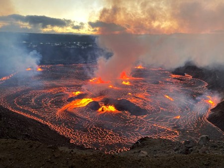 Molten larva at the surface of a volcano