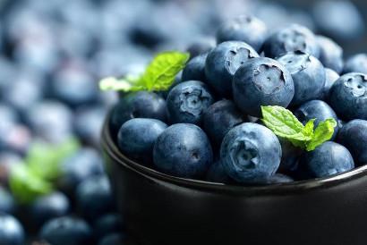 Shutterstock-191954015 Bowl of blueberries