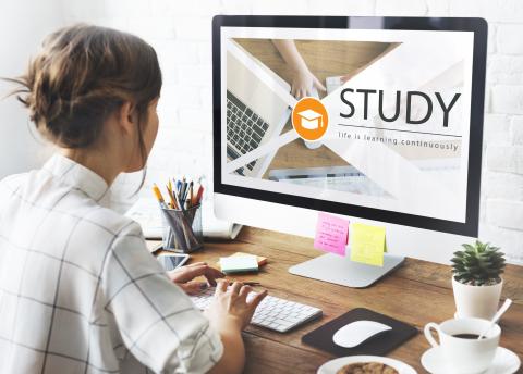 Shutterstock-563772010 Distant education